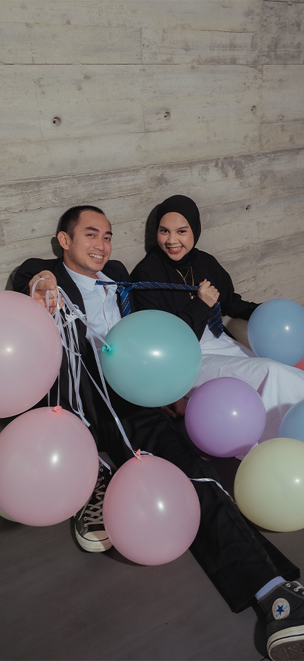 Background Konfirmasi